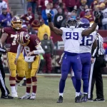 Danielle Hunter (38348666002)