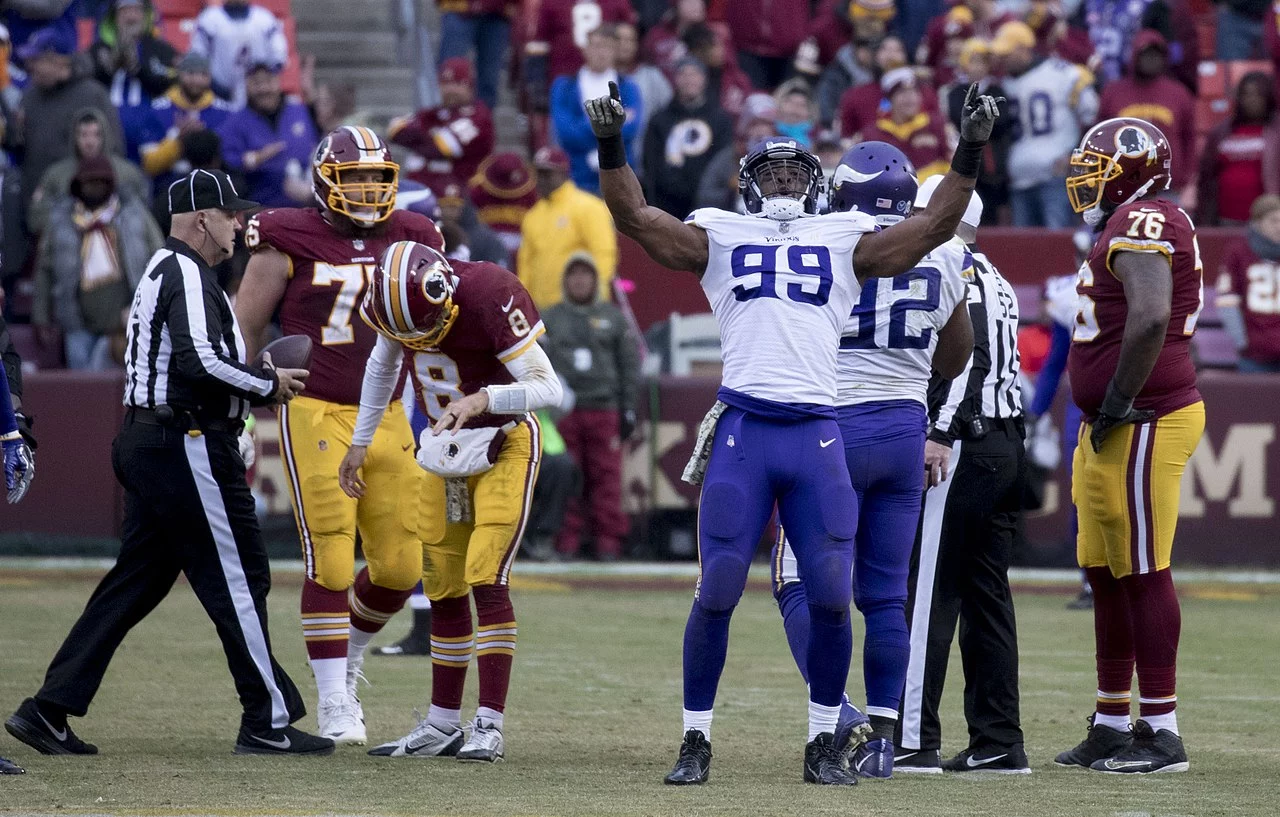 Danielle Hunter (38348666002)