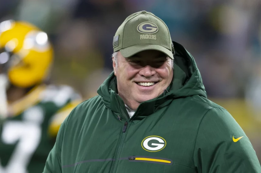 November 11, 2018: Green Bay head coach Mike McCarthy during the NFL American Football Herren USA Football game between the Miami Dolphins and the Green Bay Packers at Lambeau Field in Green Bay, WI. Packers defeated the Dolphins 31-12. /CSM NFL Football 2018: Miami vs Green Bay NOV 11 PUBLICATIONxINxGERxSUIxAUTxONLY - ZUMAc04_ 20181111_zaf_c04_519 Copyright: xJohnxFisherx
