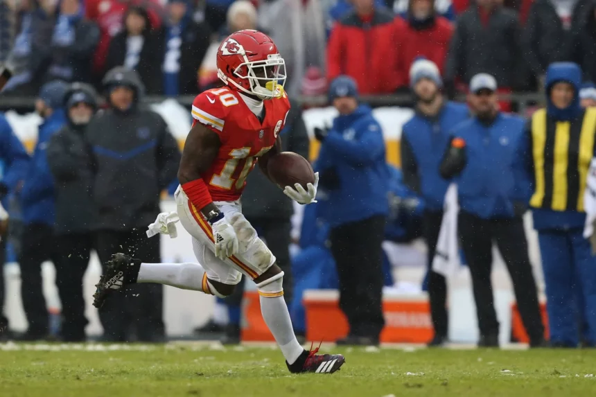 KANSAS CITY MO JANUARY 12 Kansas City Chiefs wide receiver Tyreek Hill 10 during a 36 yard tou