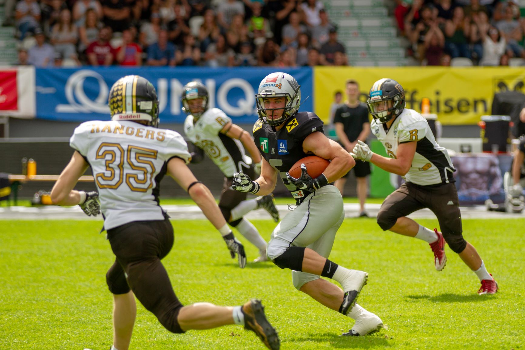 Adrian Platzgummer wird die gegnerische Defense herausfordern SWARCO RAIDERS Tirol vs. SonicWall Rangers Mödling