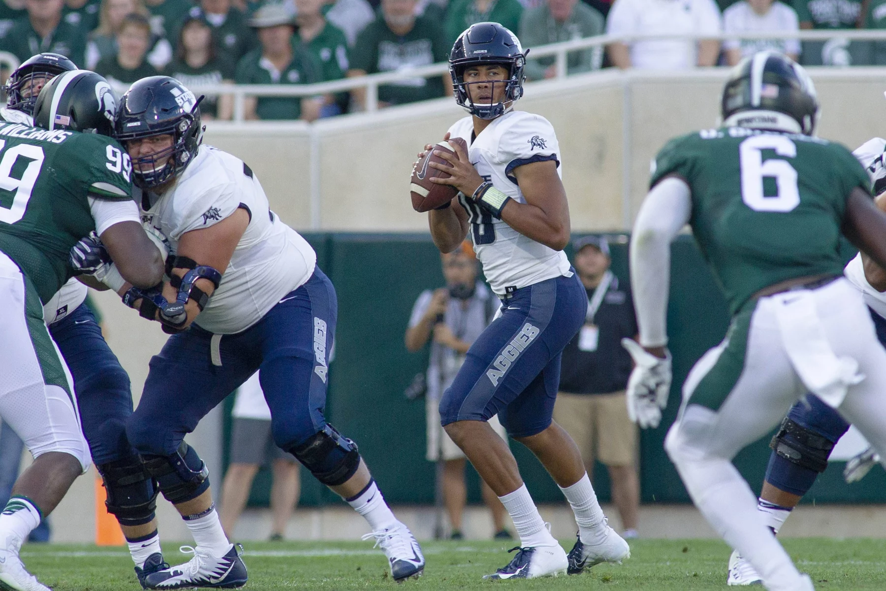 August 31 2018 East Lansing Michigan U S Utah State quarterback JORDAN LOVE 10 looks to thr