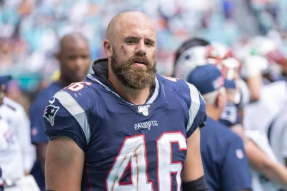 MIAMI GARDENS, FL - SEPTEMBER 15: New England Patriots Fullback James Develin (46) on the sidelines during the NFL, American Football Herren, USA game between the New England Patriots and the Miami Dolphins at the Hard Rock Stadium in Miami Gardens, Florida on September 15, 2019. (Photo by Doug Murray/Icon Sportswire) NFL: SEP 15 Patriots at Dolphins PUBLICATIONxINxGERxSUIxAUTxHUNxRUSxSWExNORxDENxONLY Icon79620190915141