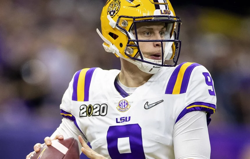 January 13, 2020: LSU quarterback Joe Burrow 9 passes the ball during College Football Playoff National Championship game action between the Clemson Tigers and the LSU Tigers at Mercedes-Benz Superdome in New Orleans, Louisiana. LSU defeated Clemson 42-25. /CSM NCAA, College League, USA Football 2020: CFP National Championship Clemson vs LSU JAN 13 PUBLICATIONxINxGERxSUIxAUTxONLY - ZUMAc04 20200113zafc04366 Copyright: xJohnxMersitsx