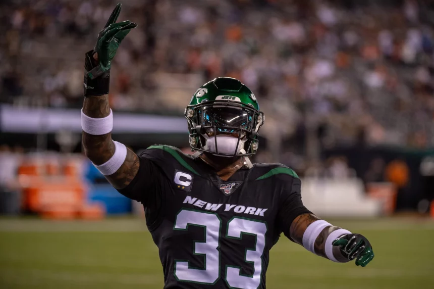 September 16 2019 East Rutherford New York US New York Jets strong safety JAMAL ADAMS 33 celebr