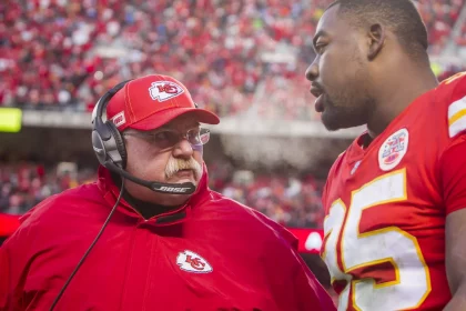 KANSAS CITY - JANUARY 19: Kansas City Chiefs head coach Andy Reid talks to Kansas City Chiefs defensive end Chris Jones