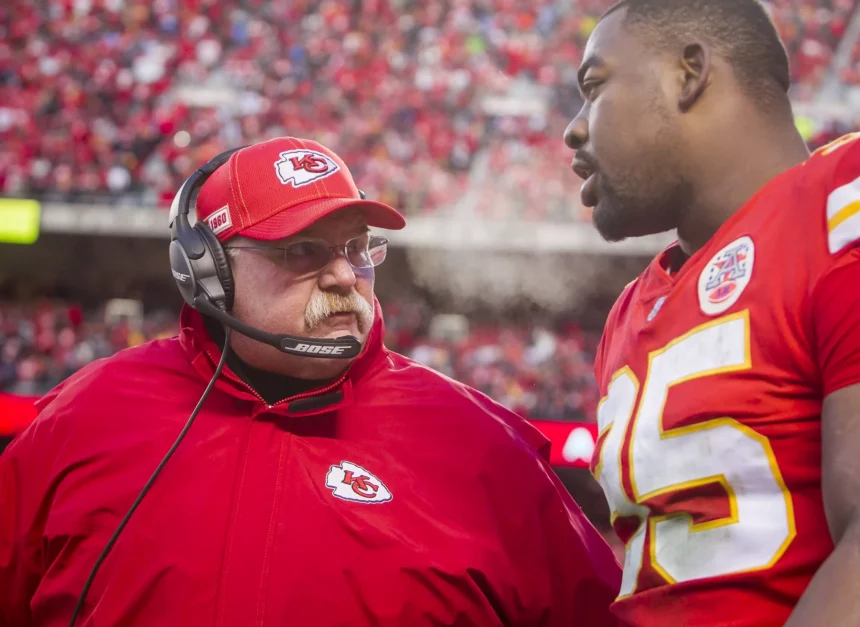 KANSAS CITY - JANUARY 19: Kansas City Chiefs head coach Andy Reid talks to Kansas City Chiefs defensive end Chris Jones