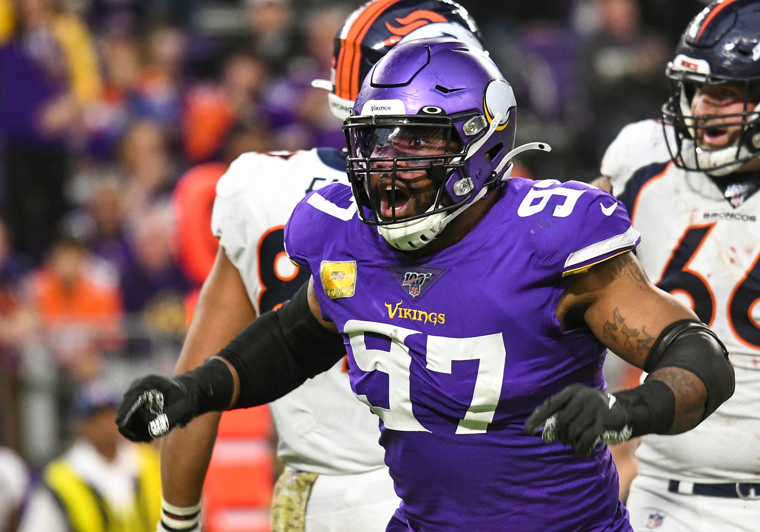 MINNEAPOLIS, MN - NOVEMBER 17: Minnesota Vikings Defensive End Everson Griffen (97) celebrates his sack of Denver Bronc