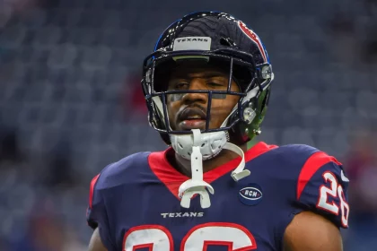 HOUSTON TX DECEMBER 30 Houston Texans Running Back Lamar Miller 26 warms up before the footbal