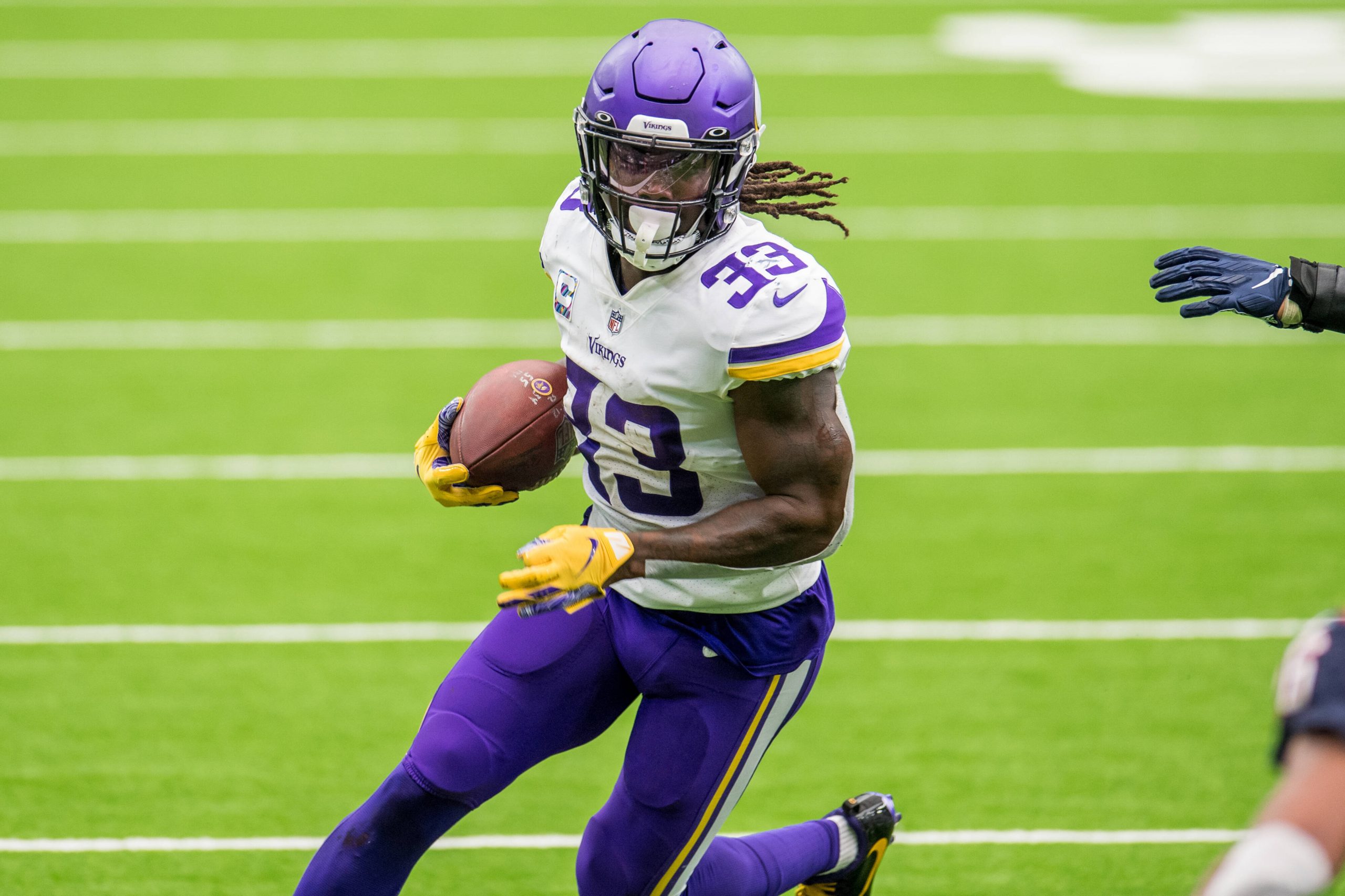 October 4, 2020: Minnesota Vikings running back Dalvin Cook (33) carries the ball during the 2nd quarter of an NFL, Amer