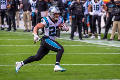 KANSAS CITY, MO - NOVEMBER 08: Carolina Panthers running back Christian McCaffrey (22) heads up field after a reception
