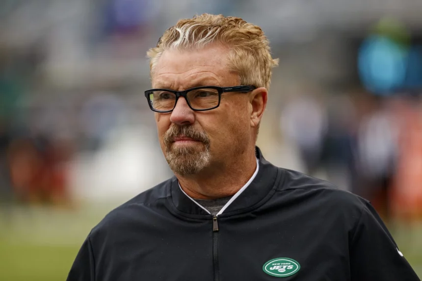 November 10, 2019, New York Jets defensive coordinator Gregg Williams looks on prior to the NFL, American Football Herr