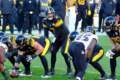 December 2nd, 2020: Ben Roethlisberger 7 during the Pittsburgh Steelers vs Baltimore Ravens game at Heinz Field in Pitt