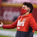 December 10, 2020, Kansas City, MO, USA: Kansas City Chiefs quarterback Patrick Mahomes warms up before taking on the De