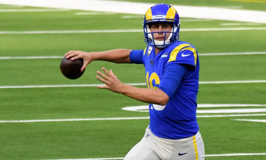 November 15, 2020, Inglewood, California, USA: Quarterback Jared Goff 16 of the Los Angeles Rams prepares to pass again