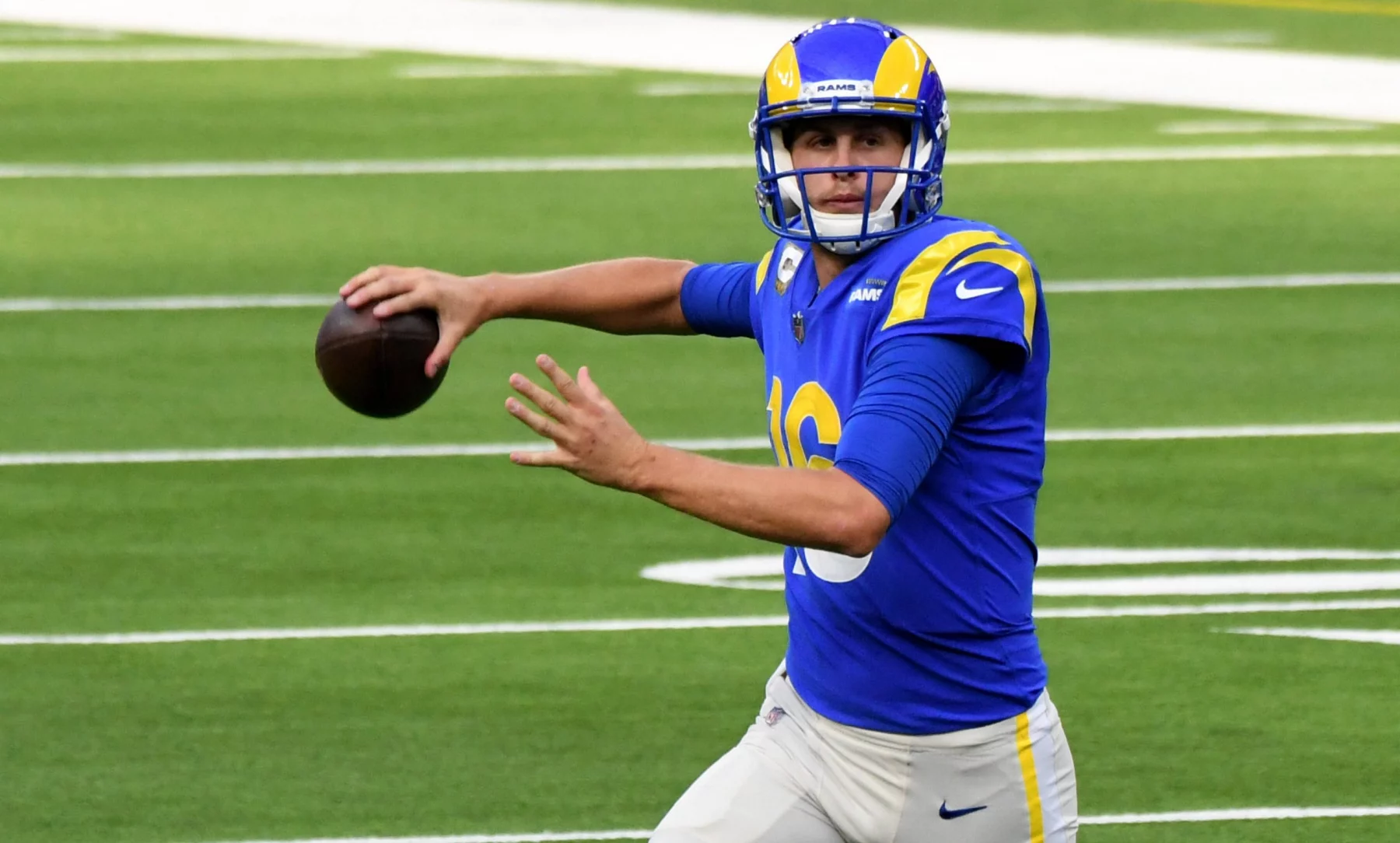 November 15, 2020, Inglewood, California, USA: Quarterback Jared Goff 16 of the Los Angeles Rams prepares to pass again