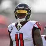 TAMPA, FL - DECEMBER 29: Atlanta Falcons Wide Receiver Julio Jones (11) prior to the first half of an NFL, American Foot