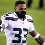 PHILADELPHIA, PA - NOVEMBER 30: Seattle Seahawks Safety Jamal Adams (33) celebrates with teammates after the game betwee