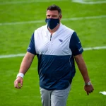 December 13, 2020, Jacksonville, Florida, USA: Tennessee Titans head coach MIKE VRABEL walks across the field during pre
