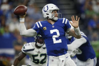 INDIANAPOLIS, IN - SEPTEMBER 12: Indianapolis Colts Quarterback Carson Wentz (2) looks down field to make a pass during