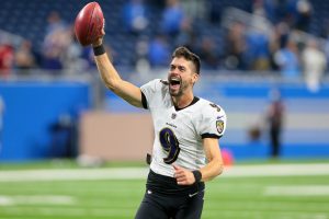 Baltimore Ravens vs Detroit Lions Baltimore Ravens kicker Justin Tucker 9 celebrates at the conclusion of the game after making the winning kick an NFL, American Football Herren, USA football game against the Detroit Lions in Detroit, Michigan USA, on Sunday, September 26, 2021. Detroit Michigan United States lemus-baltimor210926_npK7x PUBLICATIONxNOTxINxFRA Copyright: xJorgexLemusx