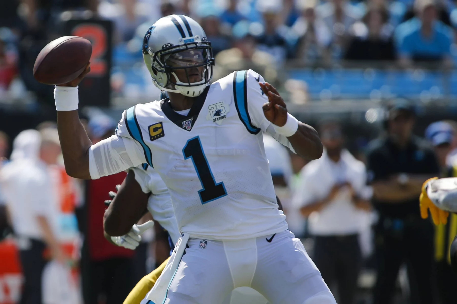 Carolina Panthers Quarterback Cam Newton (1) looks to pass against the Los Angeles Rams in the second half of an NFL, American Football Herren, USA football game in Charlotte, North Carolina on September 8, 2019. The Los Angeles Rams won 30-27. PUBLICATIONxINxGERxSUIxAUTxHUNxONLY CHP2019090836 NELLxREDMOND
