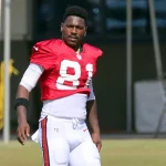 TAMPA, FL - NOV 05: Newly signed wide receiver Antonio Brown (81) of the Bucs during the Tampa Bay Buccaneers warm up pe