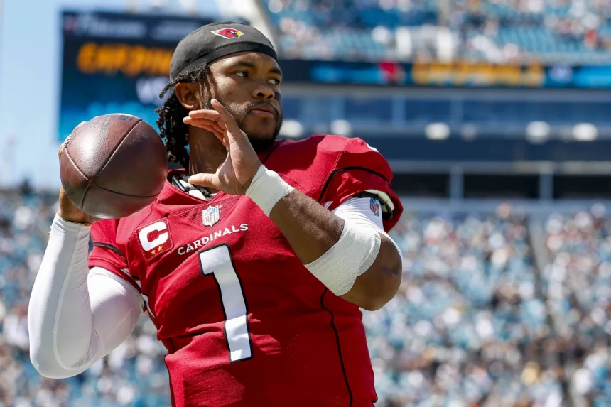 NFL Stars unter Druck - Fantasy Football Playoffs - JACKSONVILLE, FL - SEPTEMBER 26: Arizona Cardinals quarterback Kyler Murray (1) during the game between the Arizona Card