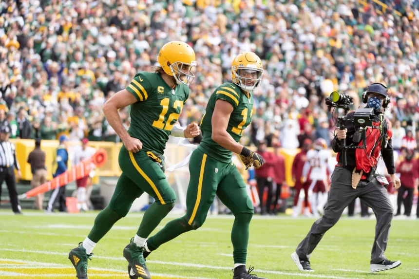 October 24, 2021: Green Bay Packers quarterback Aaron Rodgers 12 and Green Bay Packers wide receiver Allen Lazard 13 cel