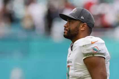 MIAMI GARDENS, FL - OCTOBER 24: Miami Dolphins quarterback Tua Tagovailoa (1) during the game between the Atlanta Falcon
