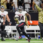 NEW ORLEANS, LA - NOVEMBER 07: Atlanta Falcons running back Cordarrelle Patterson (84) catches a long ball to set the F