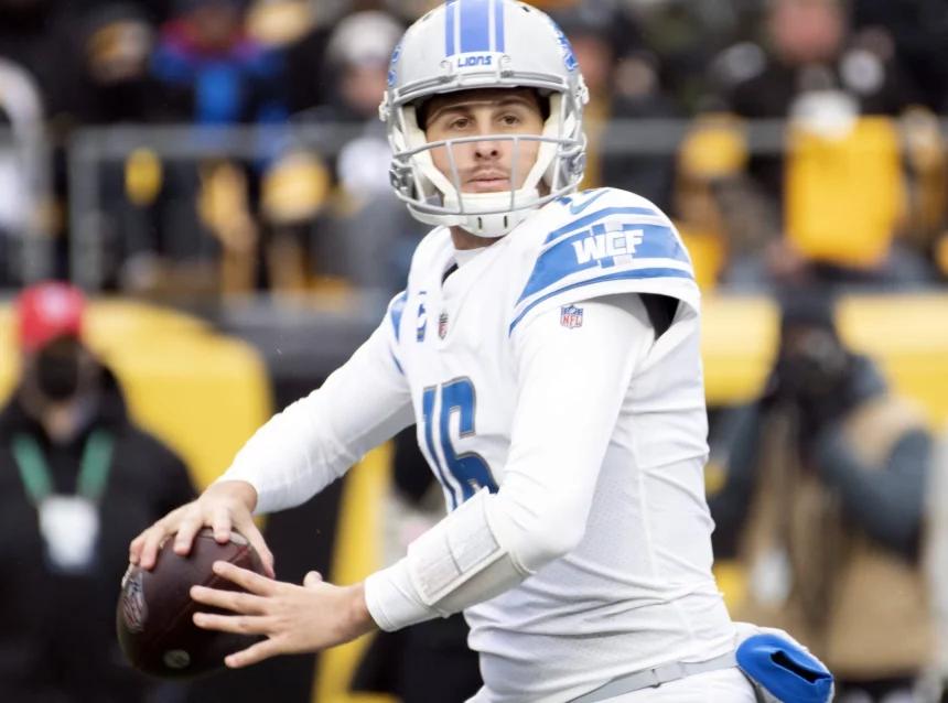 Detroit Lions quarterback Jared Goff (16) steps back to pass in the first quarter against the Pittsburgh Steelers at He