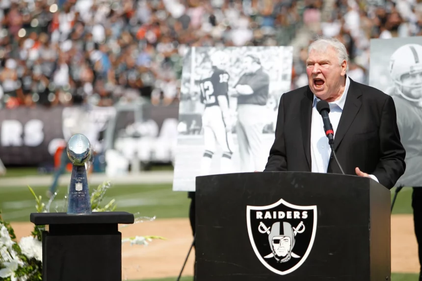 September 13, 2015; Oakland, CA, United States; Hall of Famer John Madden speaks to the crowd during