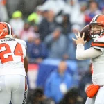 October 27, 2019; Foxborough, MA, USA; Cleveland Browns quarterback Baker Mayfield (6) fakes the han