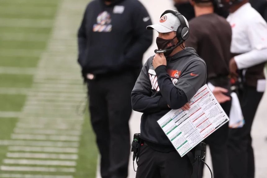 CINCINNATI, OH - OCTOBER 25: Cleveland Browns head coach Kevin Stefanski watches from the sideline during the game again