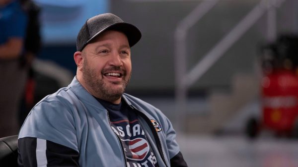 Kevin James, The Crew (2021) Credit: Eric Liebowitz / Netflix / The Hollywood Archive Los Angeles CA PUBLICATIONxINxGERx