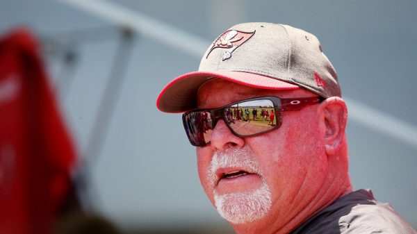 May 25, 2021, TAMPA, Florida, USA: Tampa Bay Buccaneers head coach Bruce Arians attends a team practice on Tuesday, May
