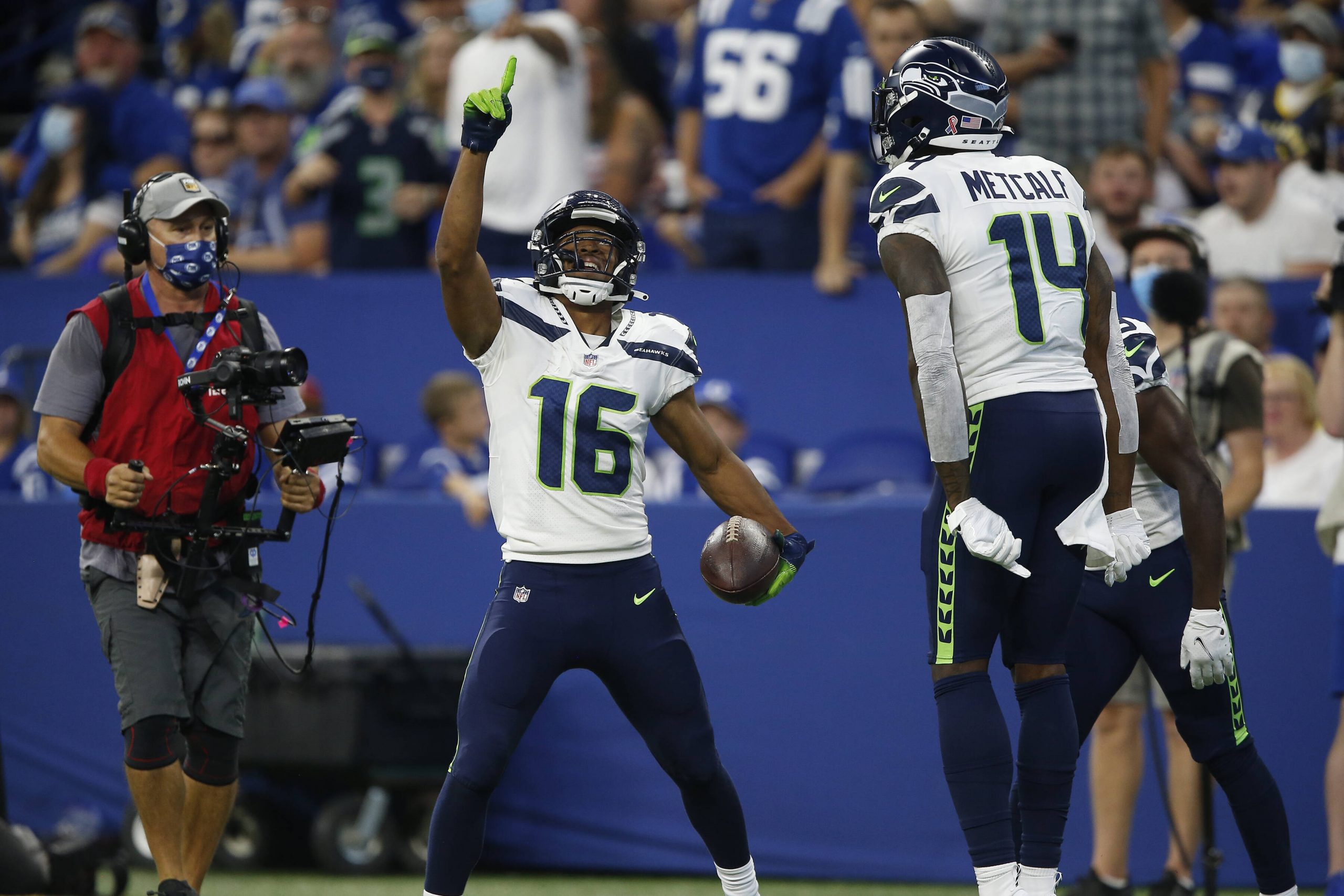 INDIANAPOLIS, IN - SEPTEMBER 12: Seattle Seahawks Wide Receiver Tyler Lockett (16) celebrates his touchdown during an NF