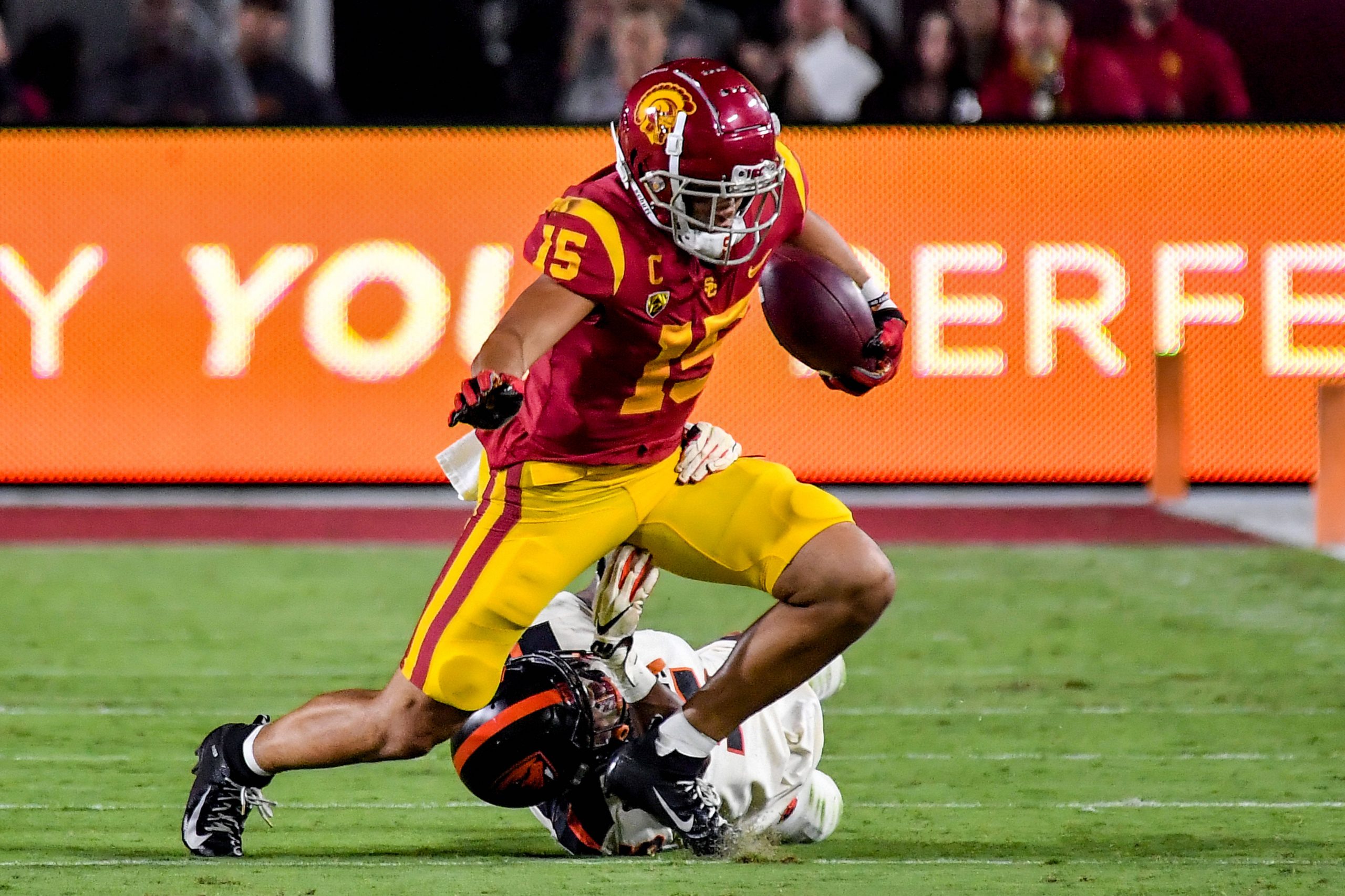 September 25, 2021 Los Angeles, CA.USC Trojans wide receiver Drake London 15 in action during the first quarter the NCAA