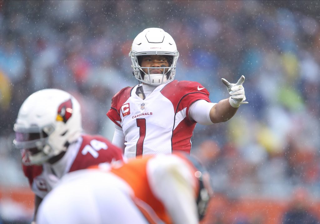 CHICAGO, IL - DECEMBER 05:Arizona Cardinals Quarterback Kyler Murray (1) points to the side during a NFL, American Footb