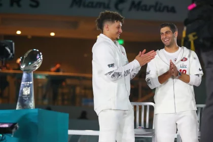 MIAMI, FL - JANUARY 27: San Francisco 49ers QB Jimmy Garoppolo (10, r.) and Kansas City Chiefs Pat Mahomes (15) during