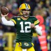 November 14, 2021: Green Bay Packers quarterback Aaron Rodgers (12) passes the ball during the NFL, American Football H