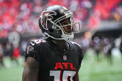 ATLANTA, GA OCTOBER 03: Atlanta wide receiver Calvin Ridley 18 looks into the crowd while walking off the field following the conclusion of the NFL, American Football Herren, USA game between the Washington Football Team and the Atlanta Falcons on October 3rd, 2021 at Mercedes-Benz Stadium in Atlanta, GA. Photo by Rich von Biberstein/Icon Sportswire NFL: OCT 03 Washington Football Team at Falcons Icon211003034