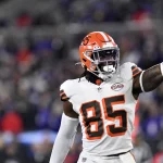 BALTIMORE, MD - NOVEMBER 28: Browns tight end David Njoku 85 celebrates after a catch during the Cleveland Browns versus Baltimore Ravens NFL, American Football Herren, USA game at M&T Bank Stadium on November 28, 2021 in Baltimore, MD. Photo by Randy Litzinger/Icon Sportswire NFL: NOV 28 Browns at Ravens Icon9662111281095