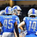 DETROIT, MI - DECEMBER 19: Detroit Lions quarterback Jared Goff 16 calls a play in the huddle during the game between the Detroit Lions and the Arizona Cardinals on Sunday December 19, 2021 at Ford Field in Detroit, MI. Photo by Steven King/Icon Sportswire NFL, American Football Herren, USA DEC 19 Cardinals at Lions Icon258202112190050
