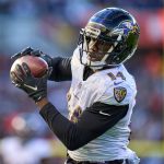 CHICAGO, IL - NOVEMBER 21: Baltimore Ravens wide receiver Sammy Watkins 14 catches the football during a game between the Chicago Bears and the Baltimore Ravens on November 21, 2021 at Soldier Field in Chicago, IL. Photo by Robin Alam/Icon Sportswire NFL, American Football Herren, USA NOV 21 Ravens at Bears Icon164211110139