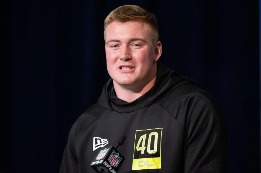 INDIANAPOLIS, IN - MARCH 03: Central Michigan offensive lineman Bernhard Raimann answers questions from the media during the NFL, American Football Herren, USA Scouting Combine on March 3, 2022, at the Indiana Convention Center in Indianapolis, IN. Photo by Zach Bolinger/Icon Sportswire NFL: MAR 03 Scouting Combline Icon2203031224
