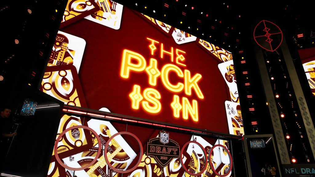 LAS VEGAS, NV - APRIL 28: The Washington Commanders select Jahan Dotson, Penn State not pictured with the number 16 pick during the NFL, American Football Herren, USA Draft on April 28, 2022 in Las Vegas, Nevada. Photo by Jeff Speer/Icon Sportswire NFL: APR 28 2022 Draft Icon2204028093