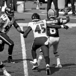BALTIMORE, MD - SEPTEMBER 13: Cleveland Browns quarterback Baker Mayfield (6) is pressured by Baltimore Ravens linebacker Jaylon Ferguson (45) and defensive end Derek Wolfe (95) in the second half on September 13, 2020, at M&T Bank Stadium in Baltimore, MD. (Photo by Mark Goldman/Icon Sportswire) NFL, American Football Herren, USA SEP 13 Browns at Ravens Icon74920091321