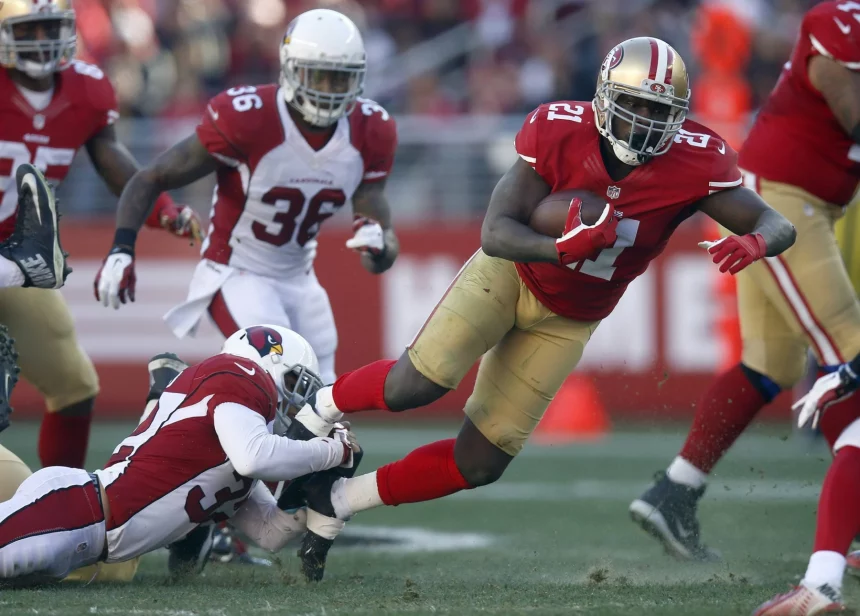 Dec. 28, 2014 - Santa Clara, CA, USA - San Francisco 49ers Frank Gore (21) is tackled at the end of a run against Arizona Cardinals Tyrann Mathieu (32) in the second quarter Sunday, Dec. 28, 2014 at Levi s Stadium in Santa Clara, Calif. The 49ers came out on top, 20-17. 49ers beat Cardinals 20-17 - ZUMAm67_